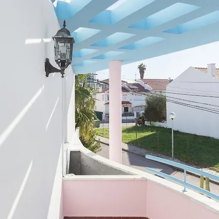 Flh Caparica Town House With Pool Сasa de vacaciones *