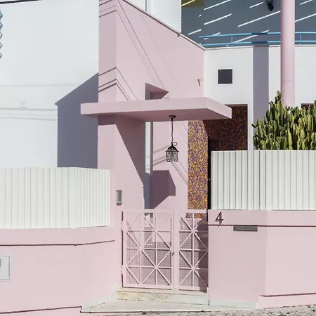 Flh Caparica Town House With Pool Costa da Caparica