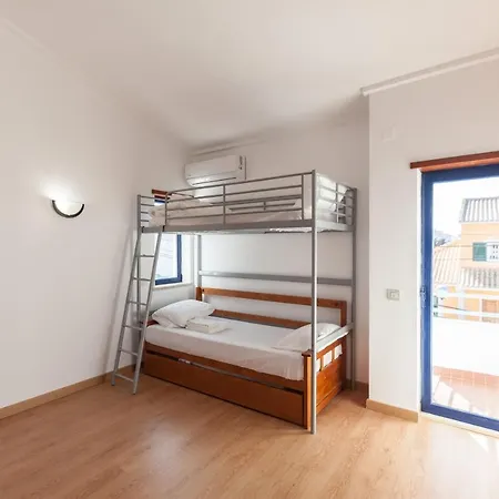 Flh Caparica Town House With Pool Holiday home Costa da Caparica